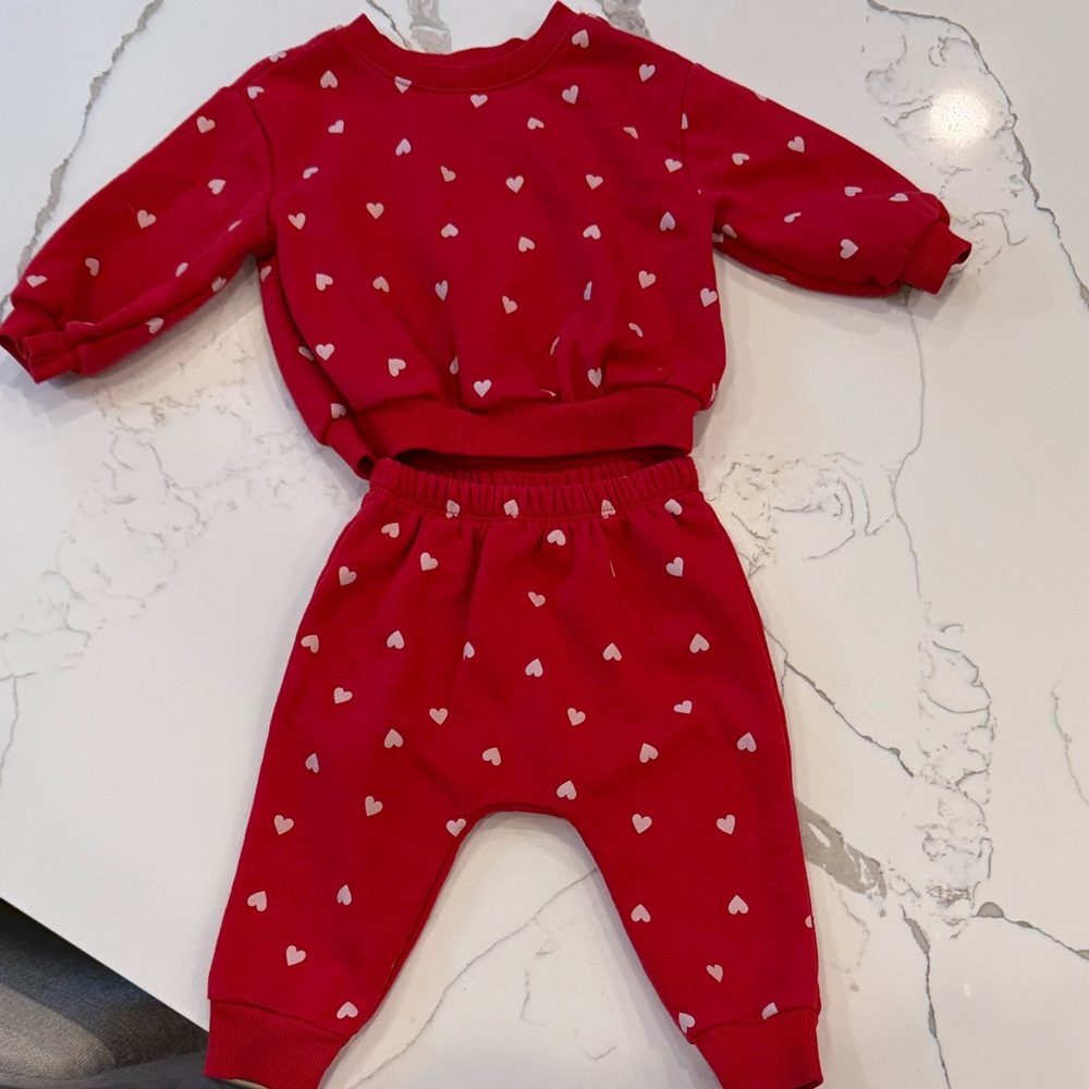 Old navy Red Heart Patterned Baby sweat suit